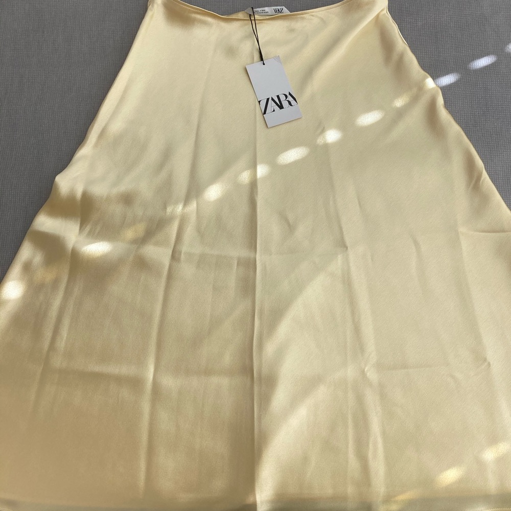 ZARA SATIN MIDI SKIRT